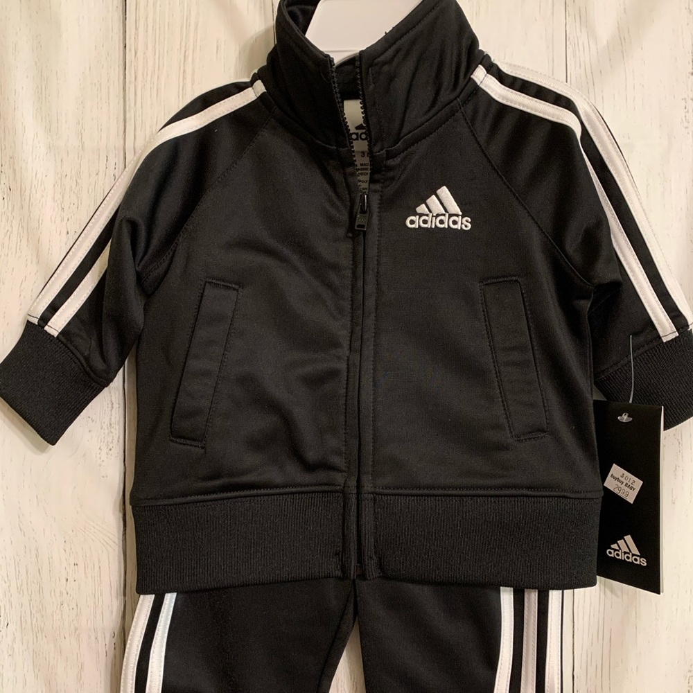 Infant adidas set